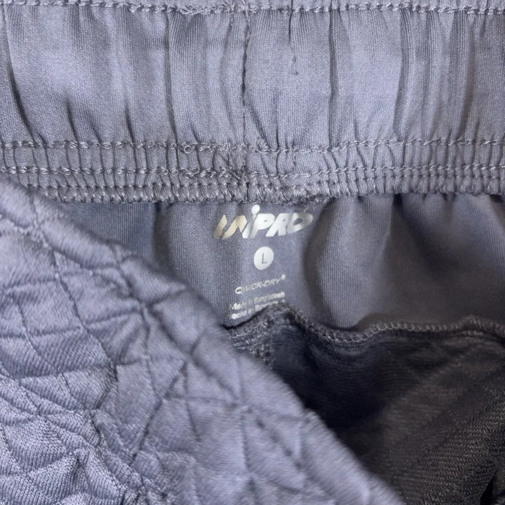 Unipro Trek Training Joggers Mens Sz L‎ Gray QWick Dry Zip Pockets Stretch NWT